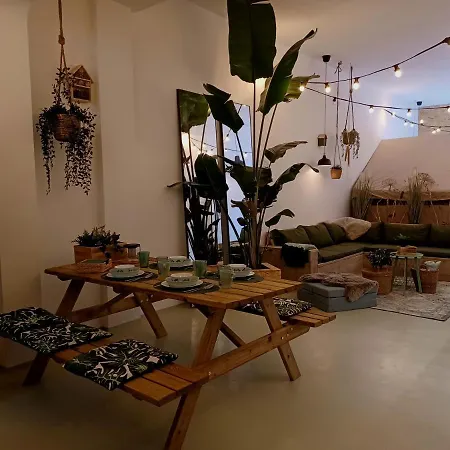 75m2 Indoor Glamping Scheveningen Lägenhet